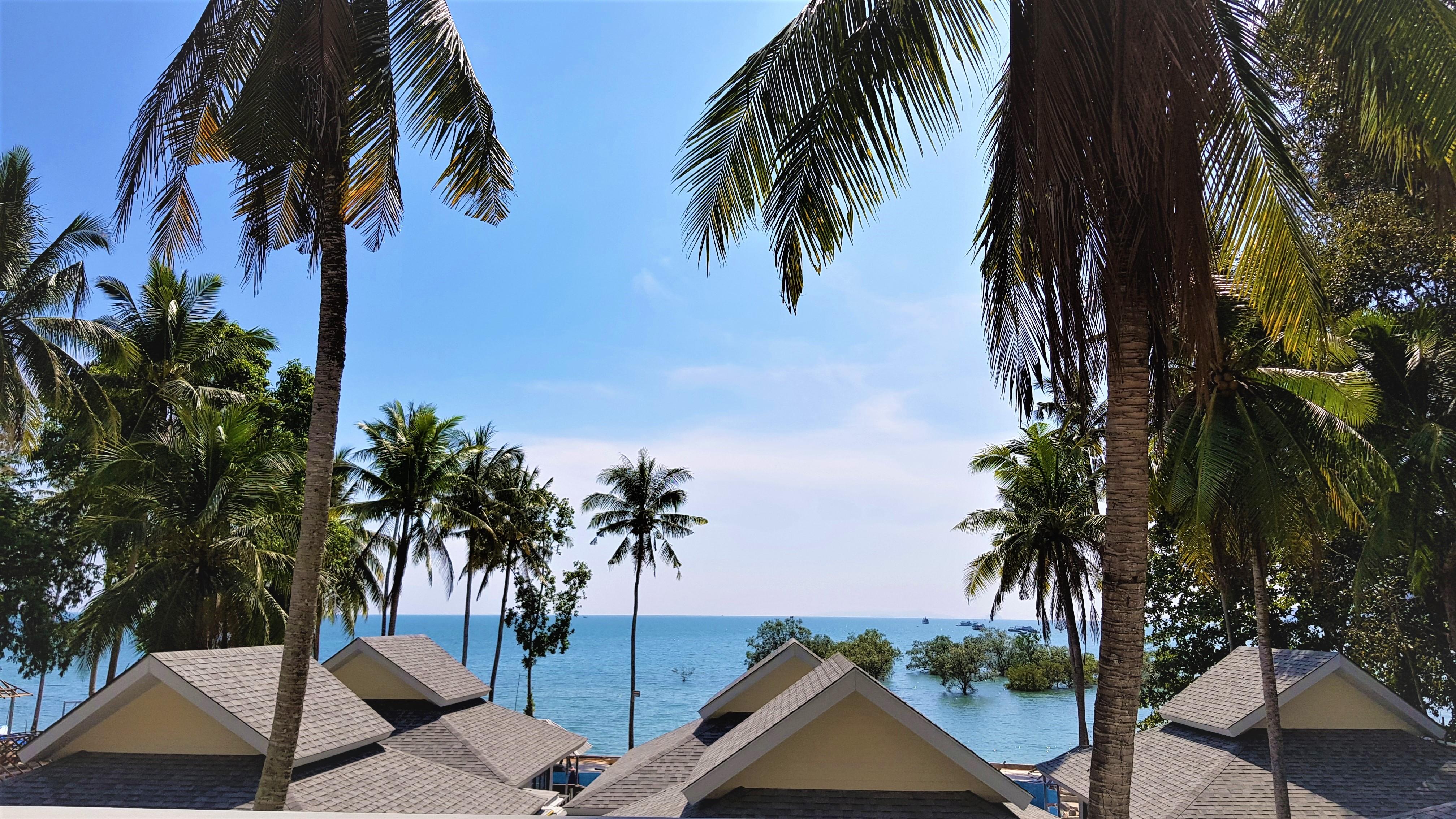 Cha-cha Krabi Beachfront Hotel 4*