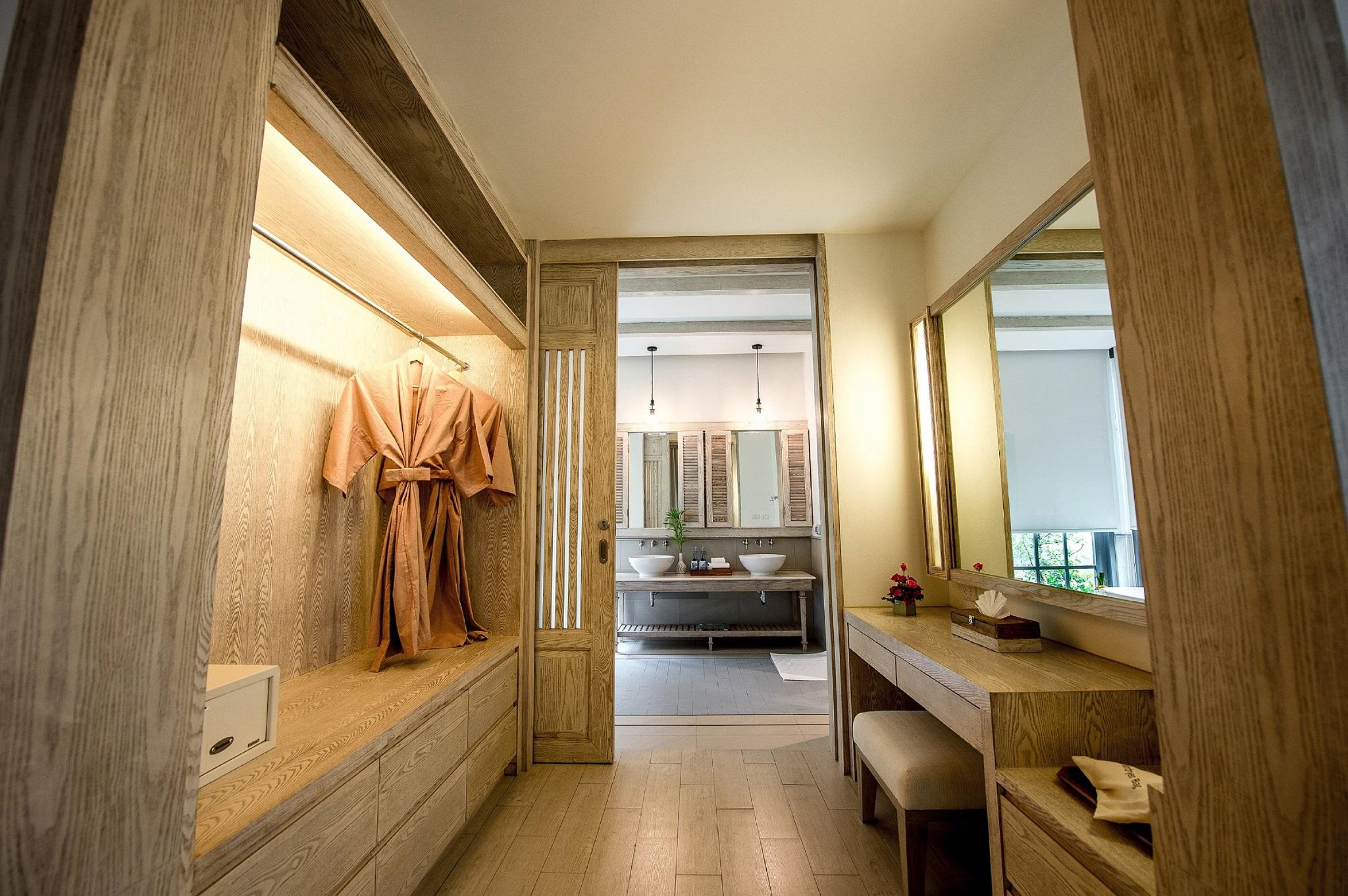 Flora Creek Resort