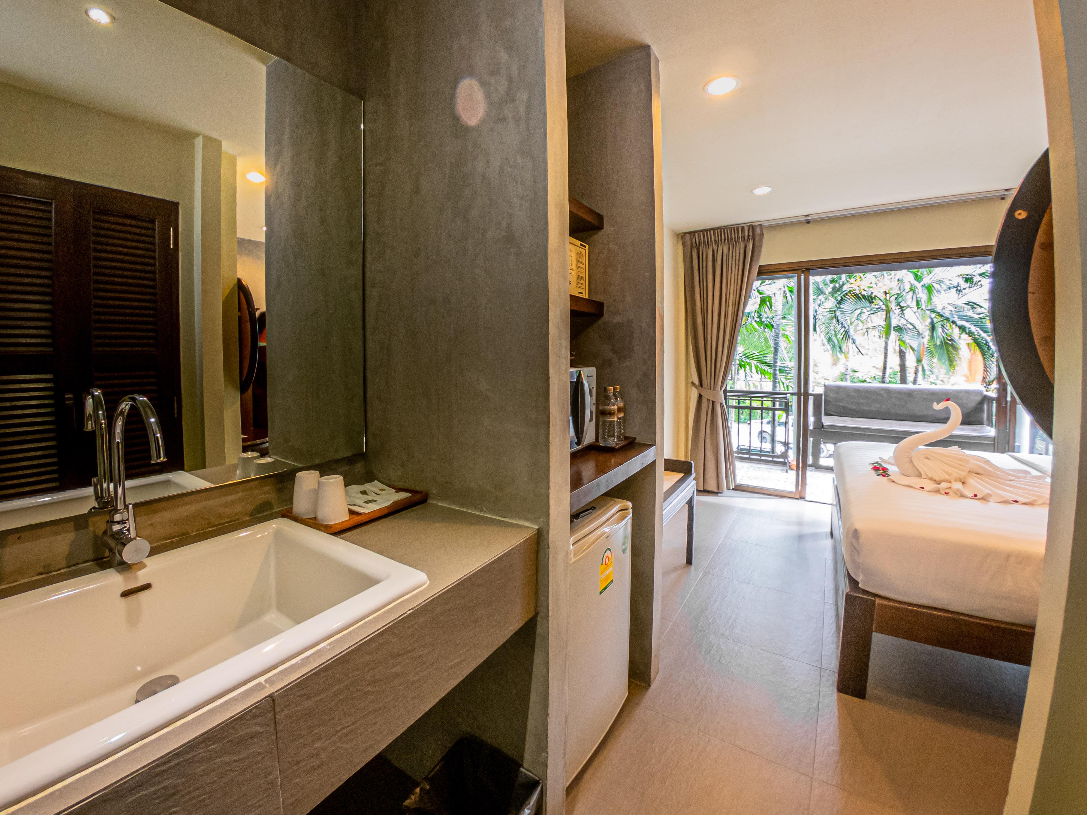 J4 Samui Hotel 2*