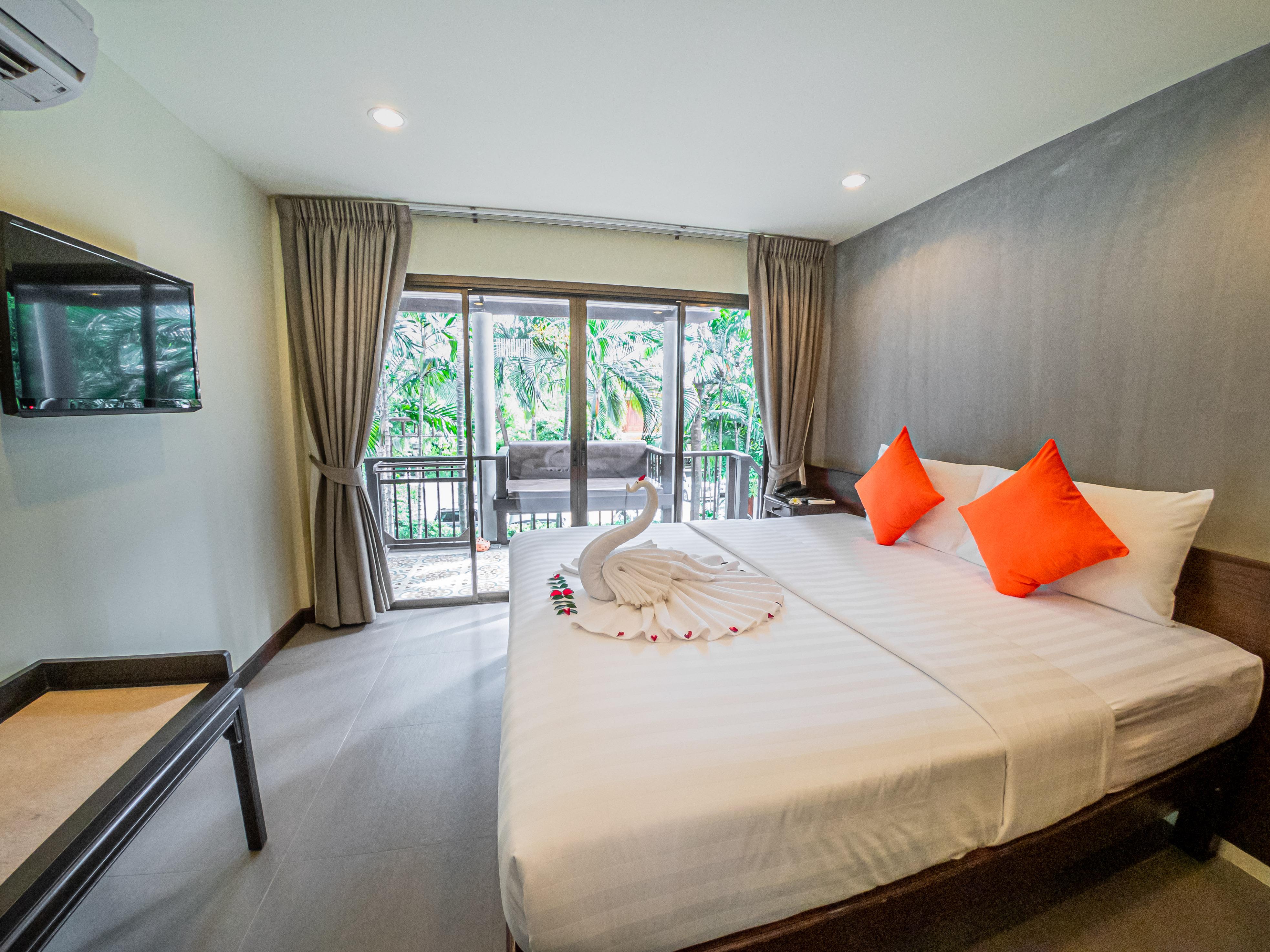 J4 Samui