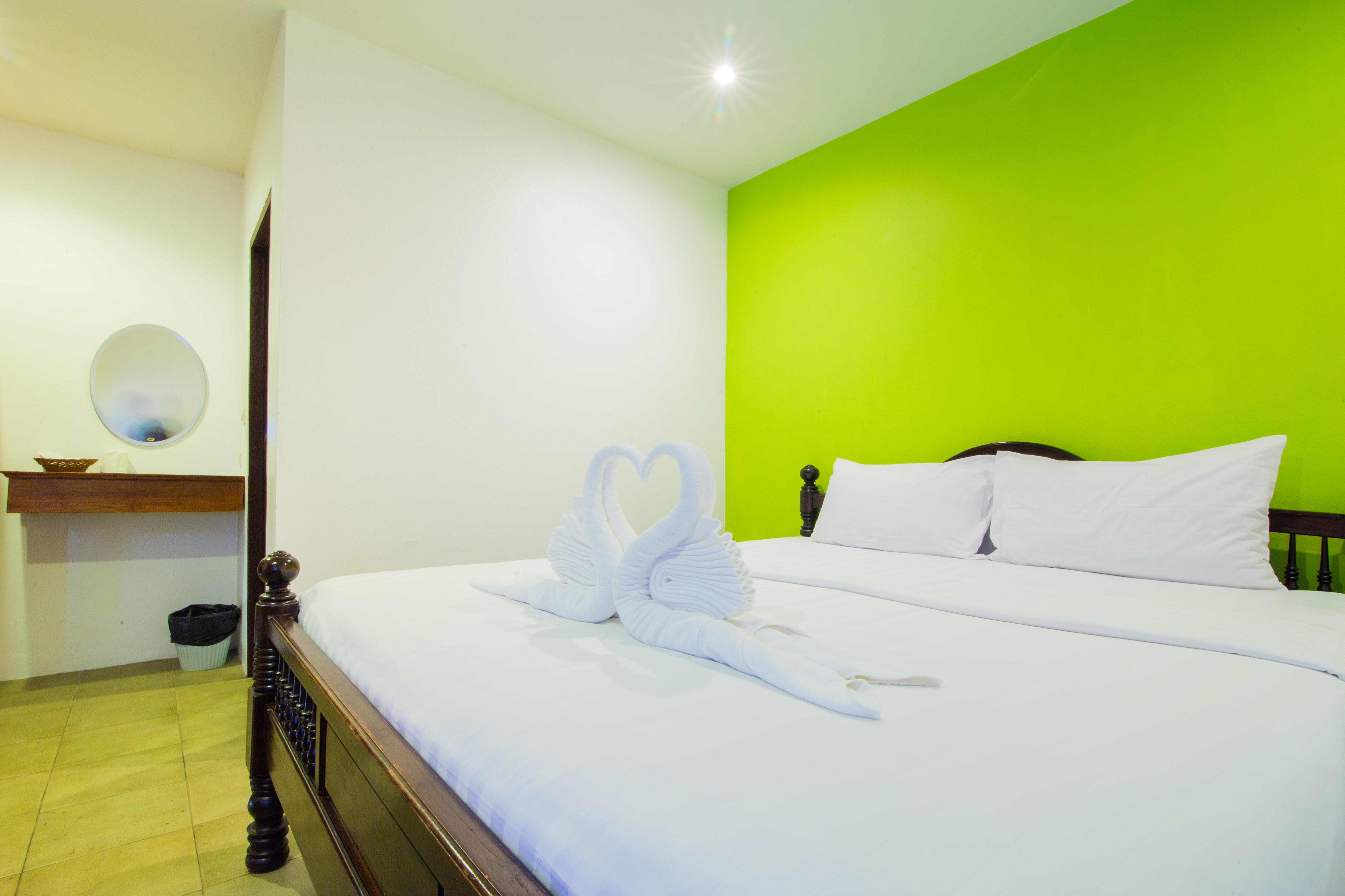 J4 Samui Hotel 2*