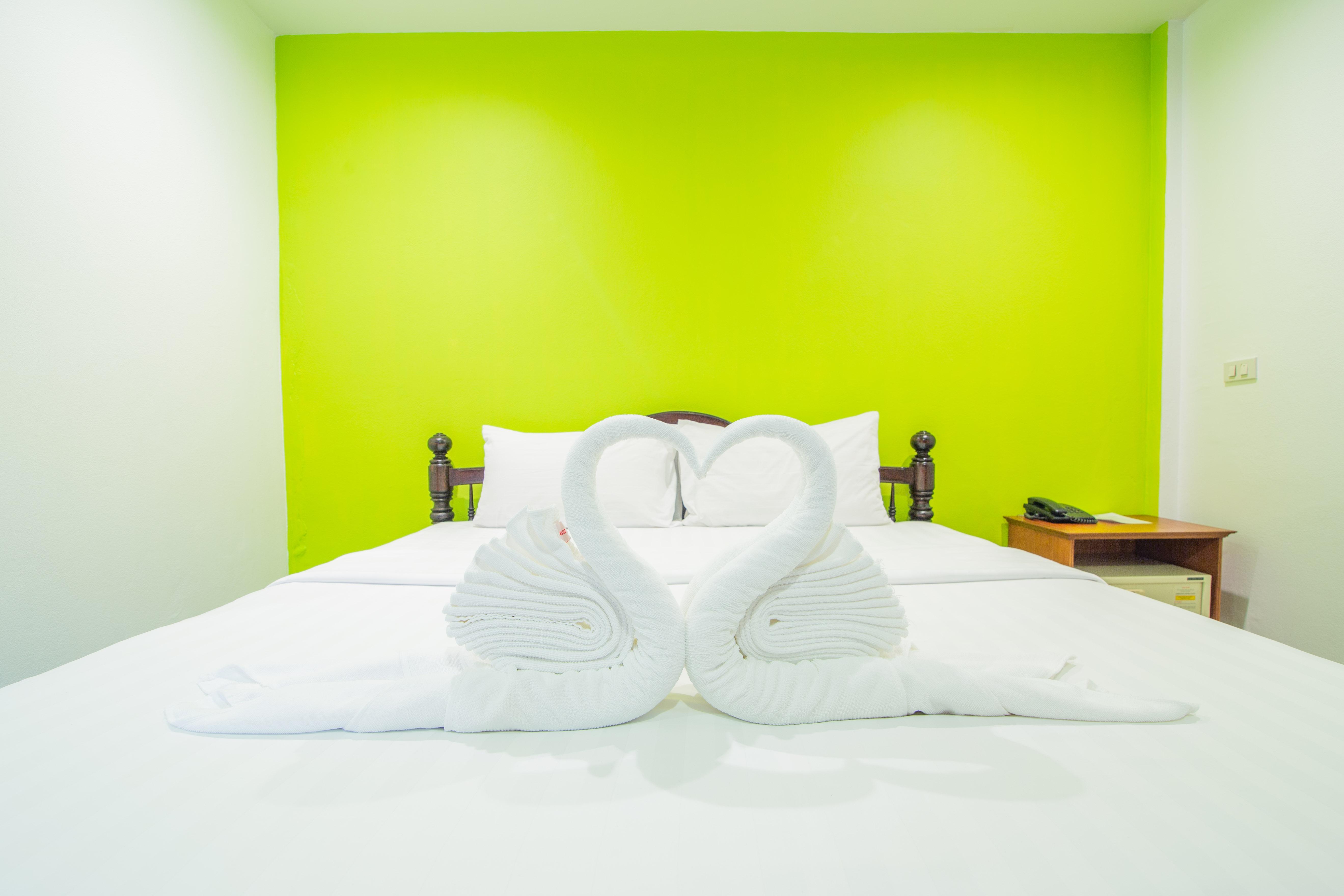 J4 Samui Hotel 2*
