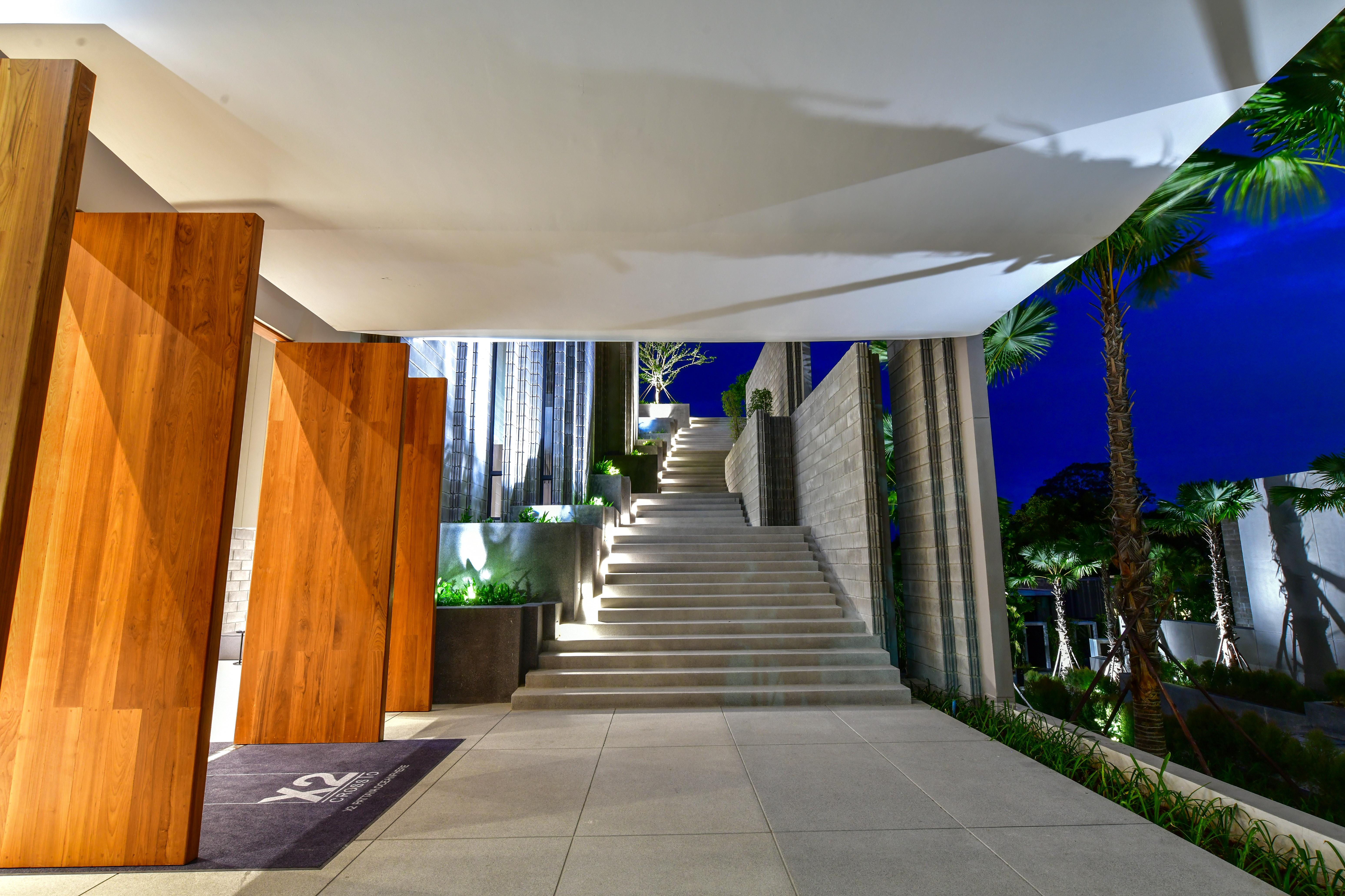 Resort Cross Pattaya Oceanphere - Formerly X2 Pattaya Oceanphere Na Chom Thian