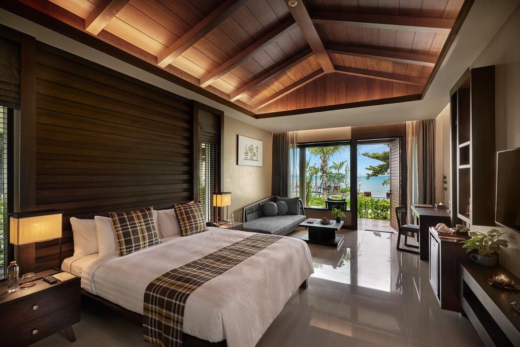 And Resort Khanom