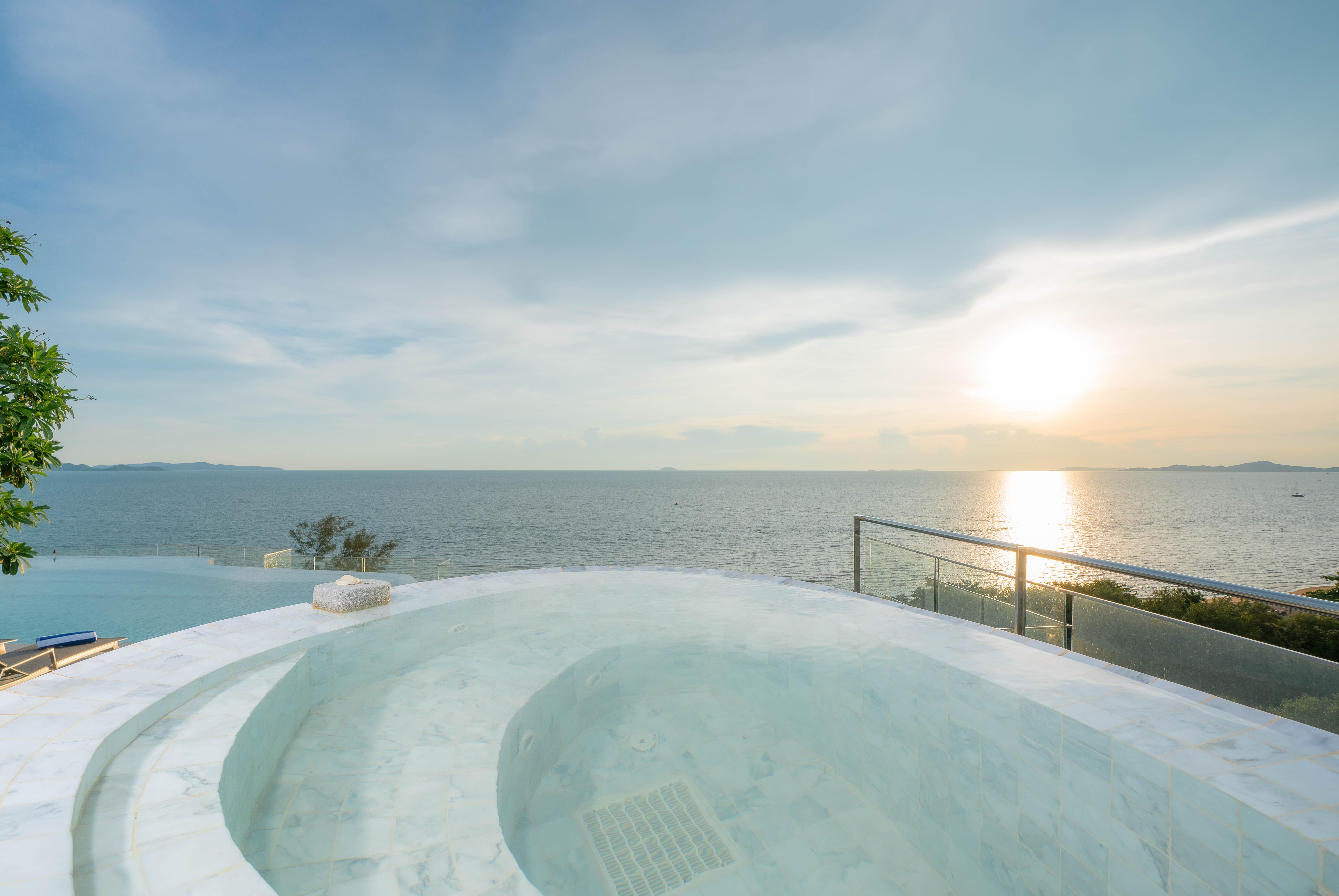 Bayphere Pattaya Jc 5* Na Chom Thian