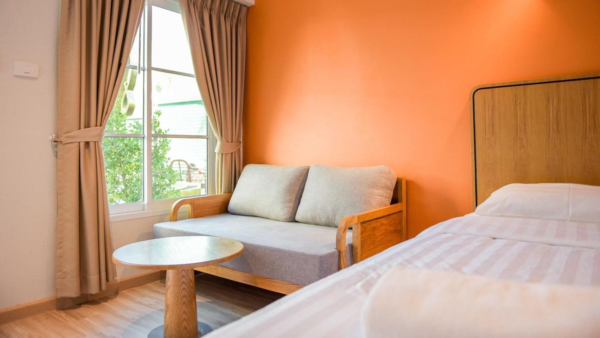 Seaman Resort 3*