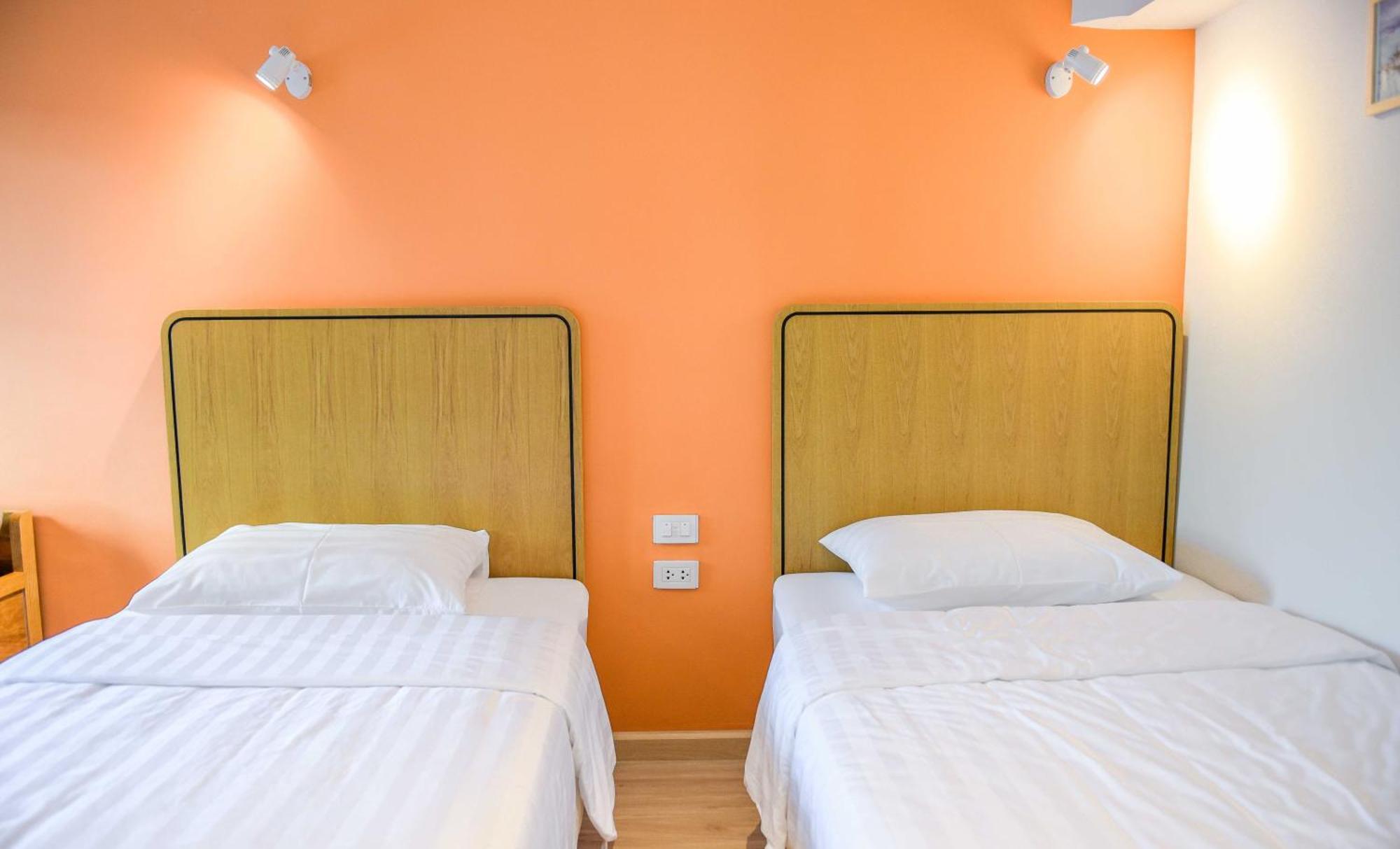 Seaman Resort 3*
