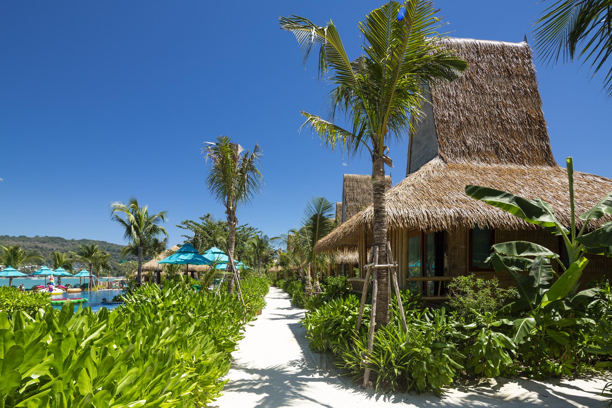 Coco Resort 4*