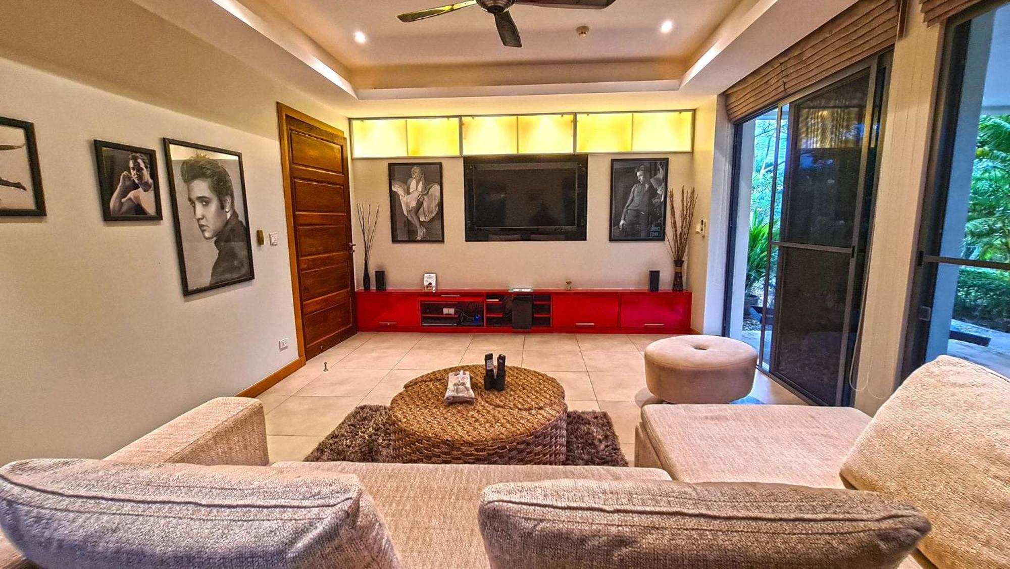 Icandi-hideaway Villa