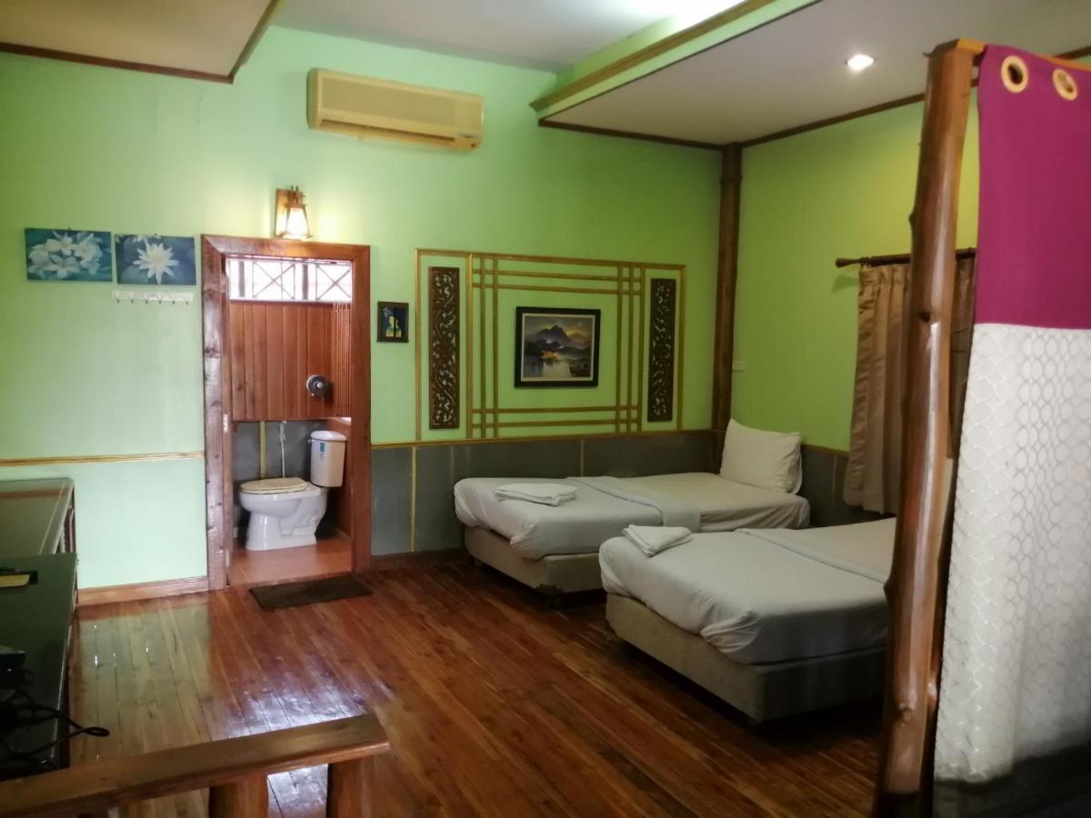 Nang Phraya Resort *