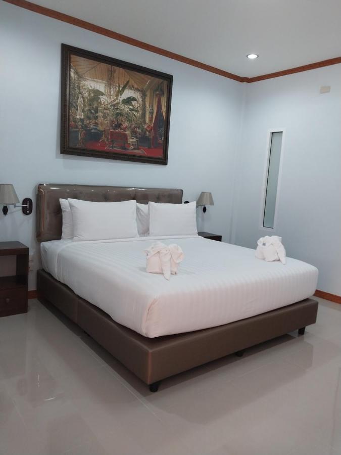 Tong Chang * Chumphon