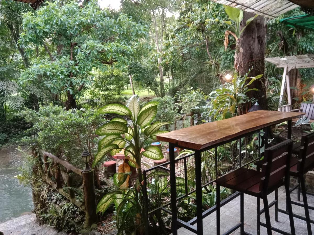Resort Tree Tops River Huts