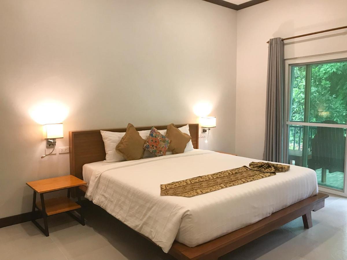 Guest house Koh Yao Yai Sea Breeze House เกาะยาวใหญ่ซีบรีซเฮ้าส์ *