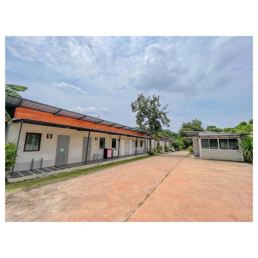 Resort พักดีรีสอร์ท 2 2*