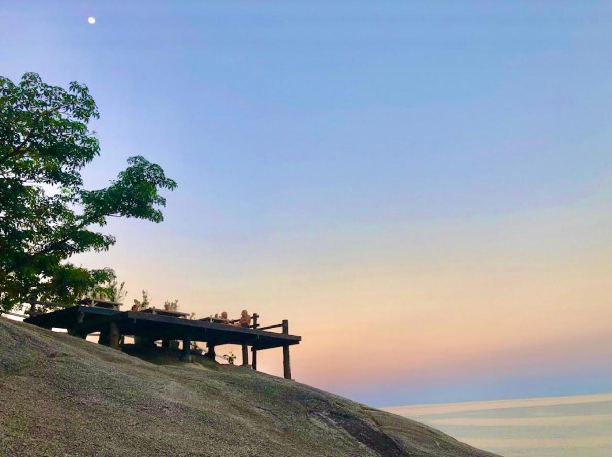 Bambu Huts Resort