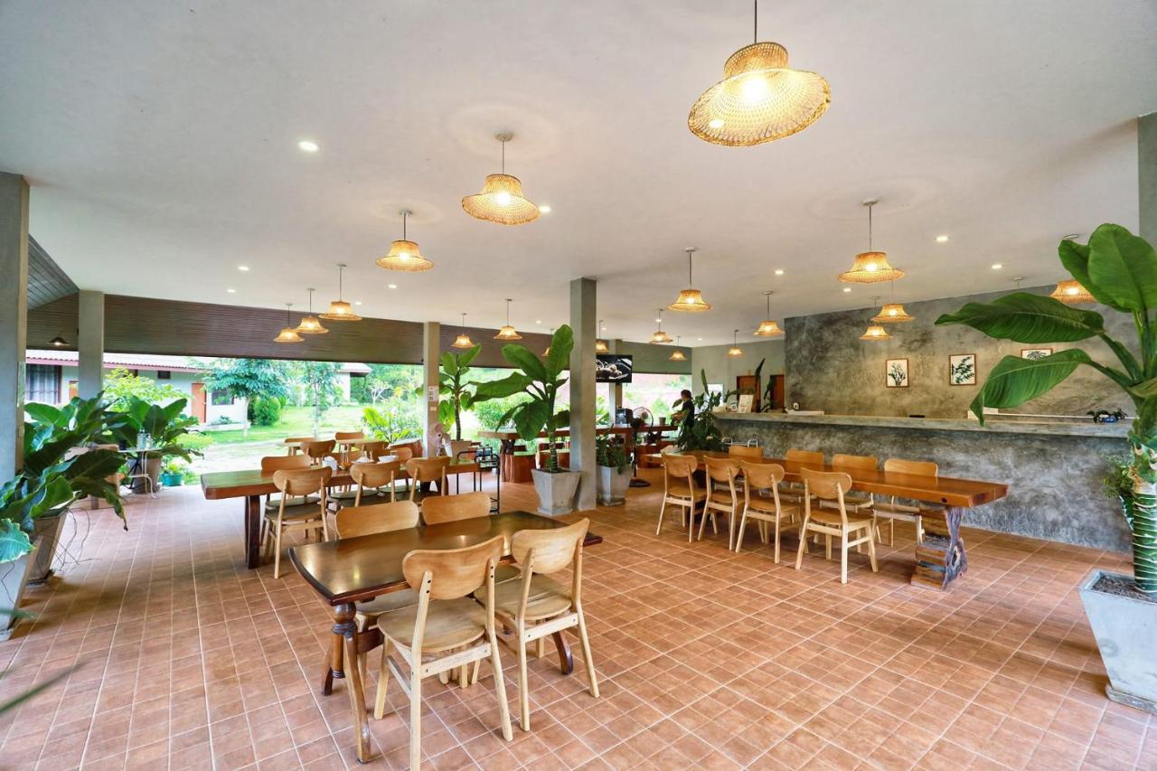 The Liveliwoods Guest house Khao Sok National Park