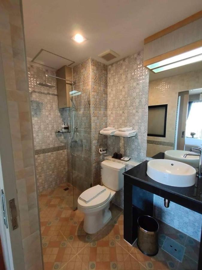 Tonaoi Grand Hotel 3*