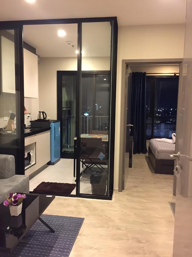 High Floor With A View *