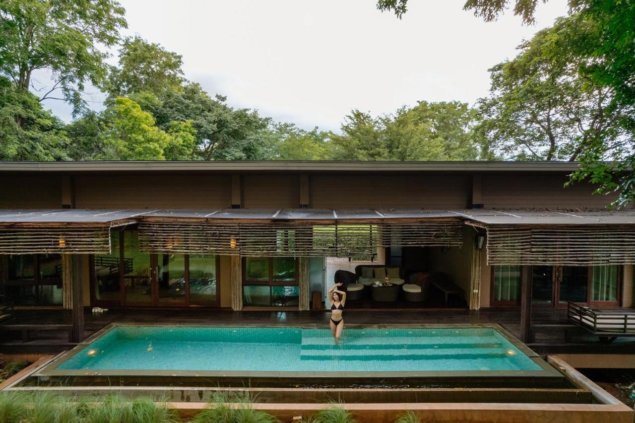 Mountain Creek Golf & Residences Resort Si Khio