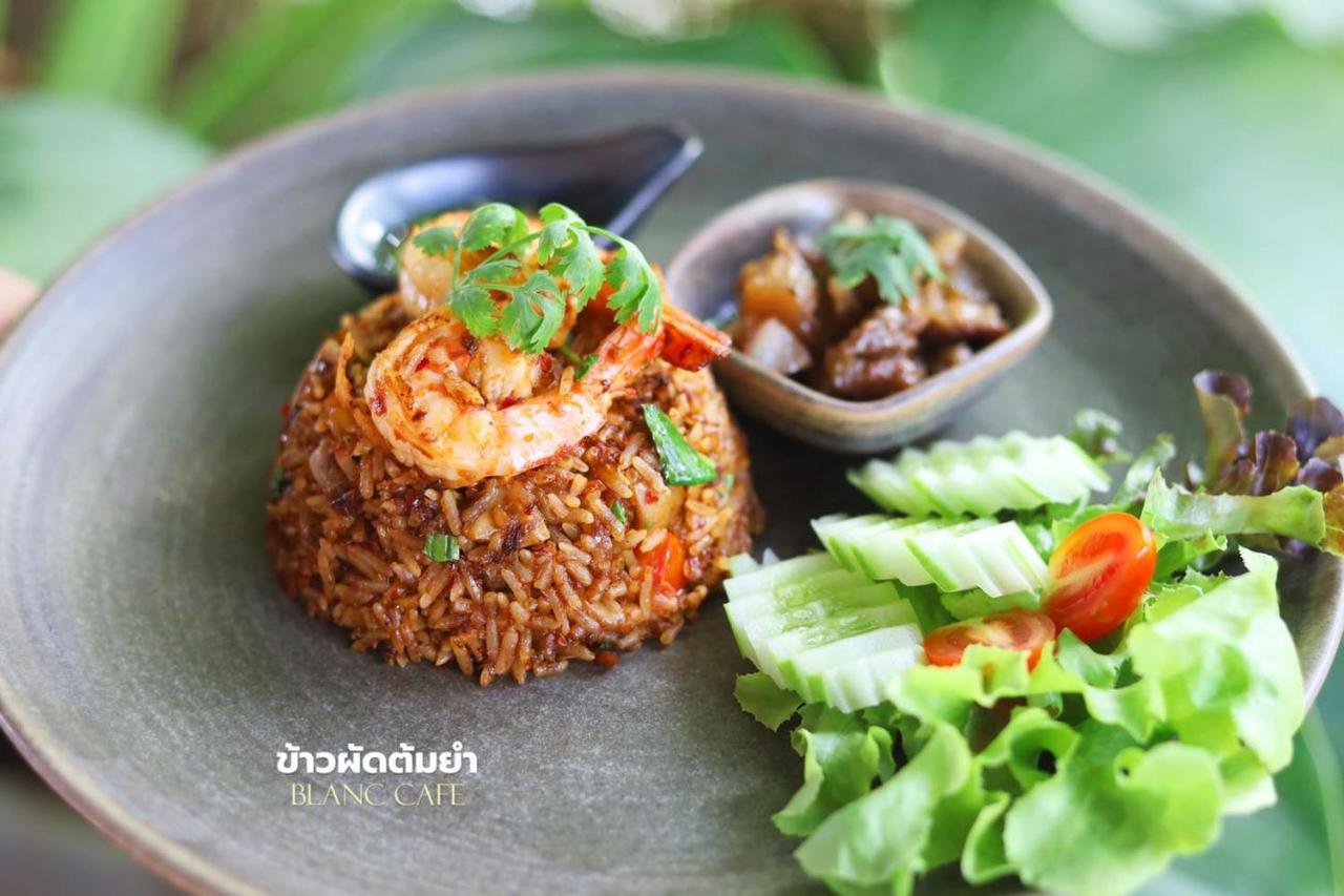 Hotel Ananzitra Kanchanaburi