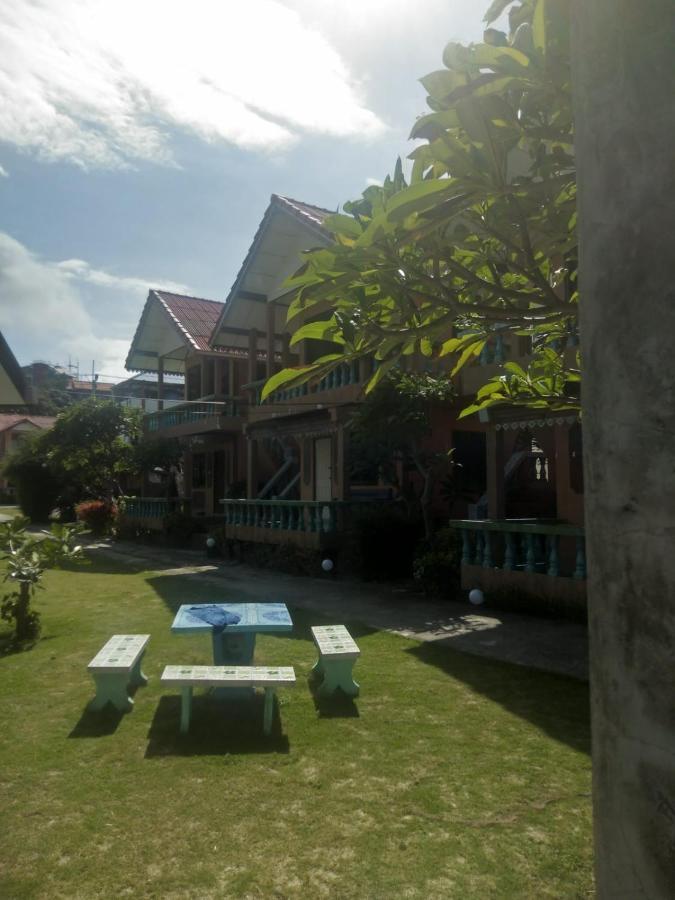 Charung 3* Haad Rin