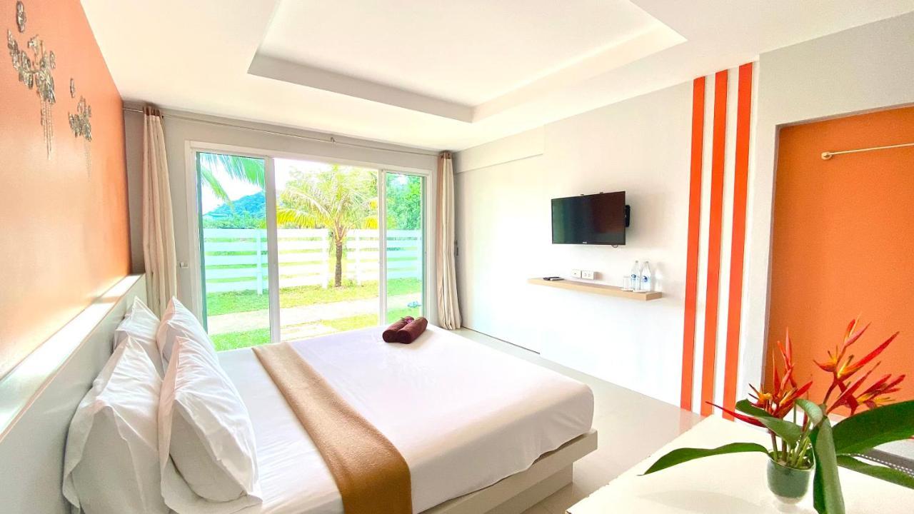 Kuapa 2* Takuapa