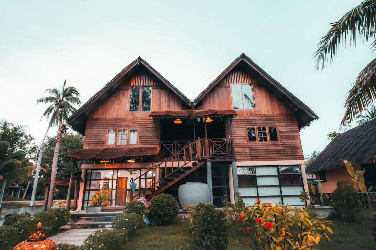 Leeloo Paradise Resort Khanom