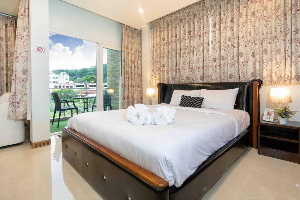 Spacious 4 Bedroom Vacation Holiday home *