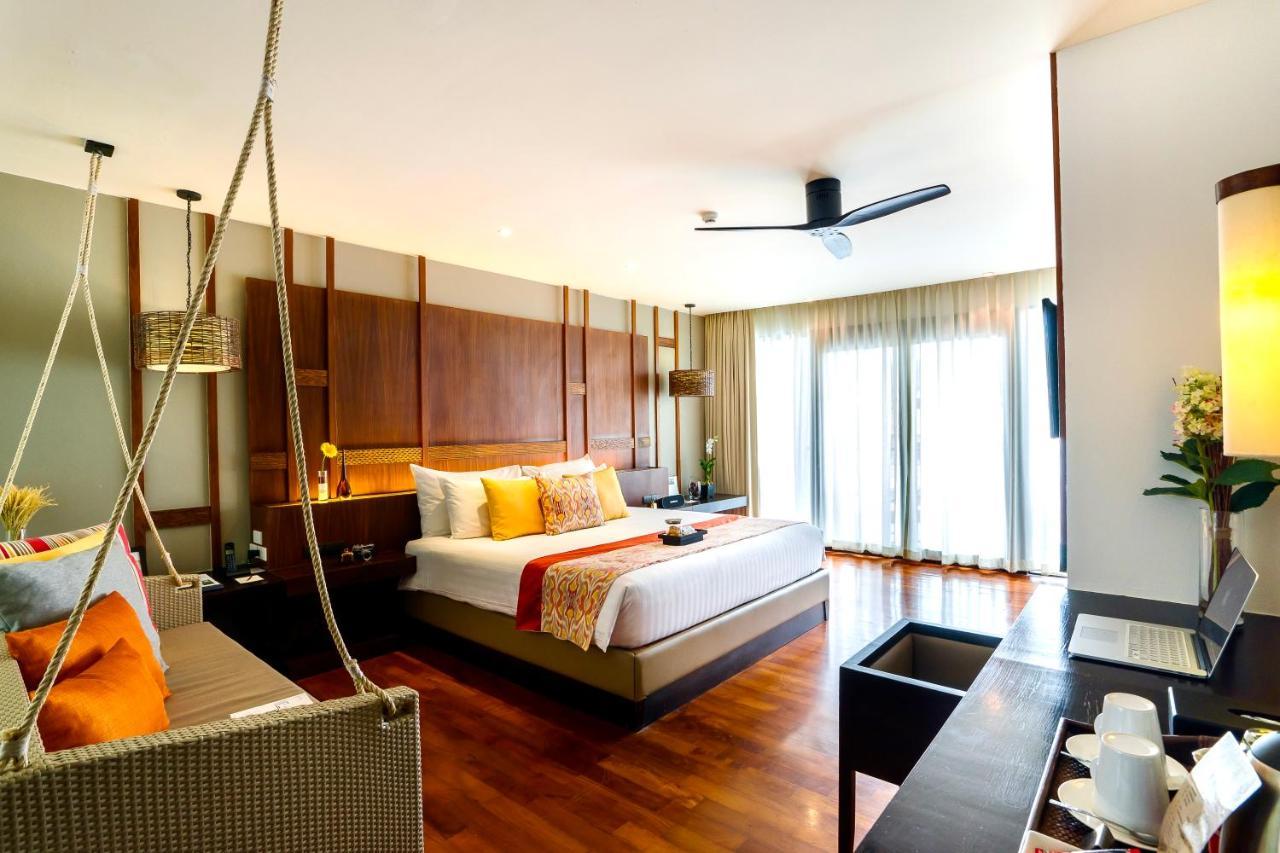 Resort The Rock Beachfront Hua Hin