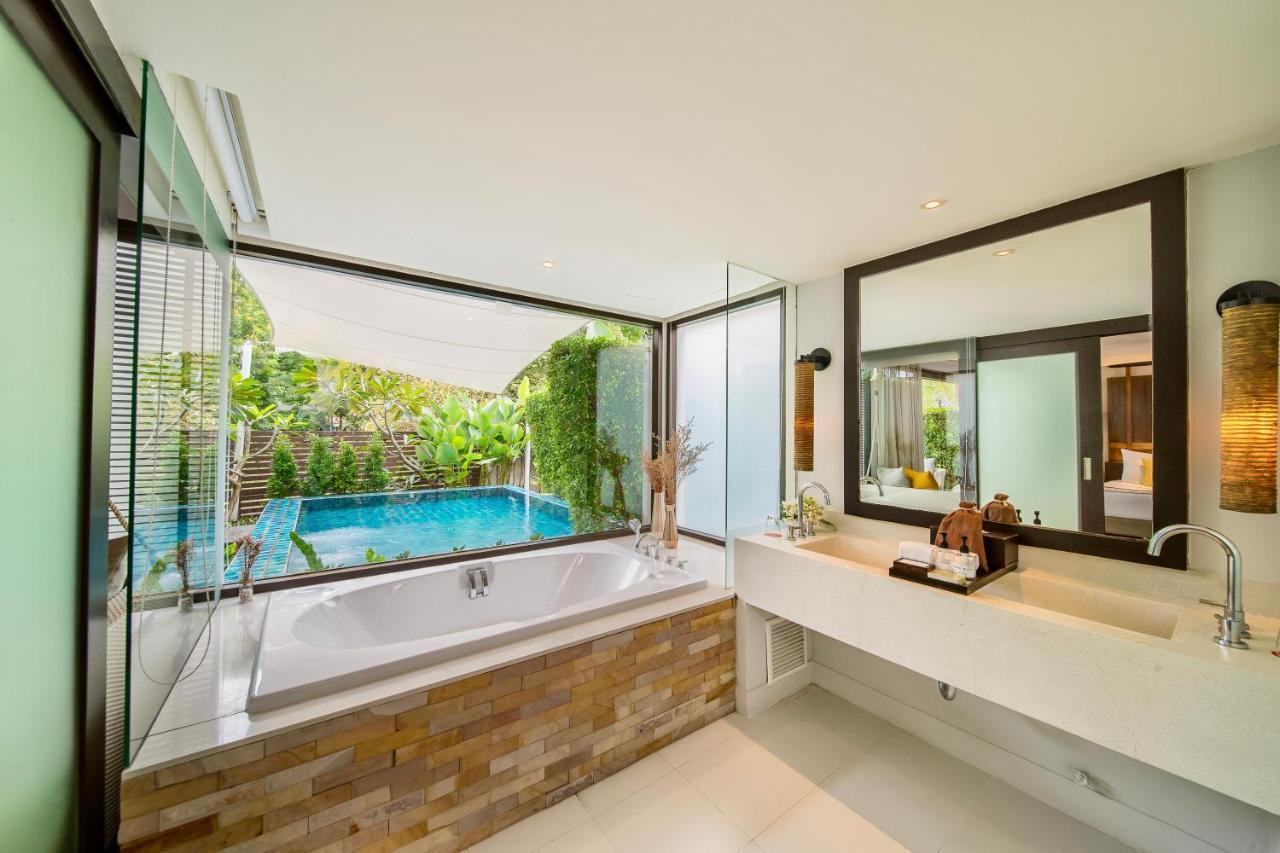 Resort The Rock Beachfront 4*