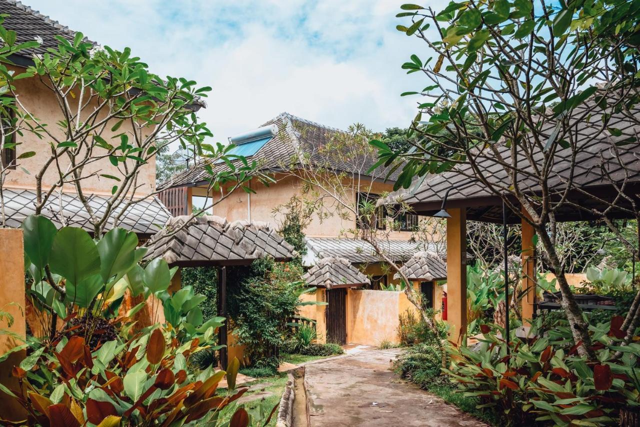 Khao Phaengma Wang Nam Khiao
