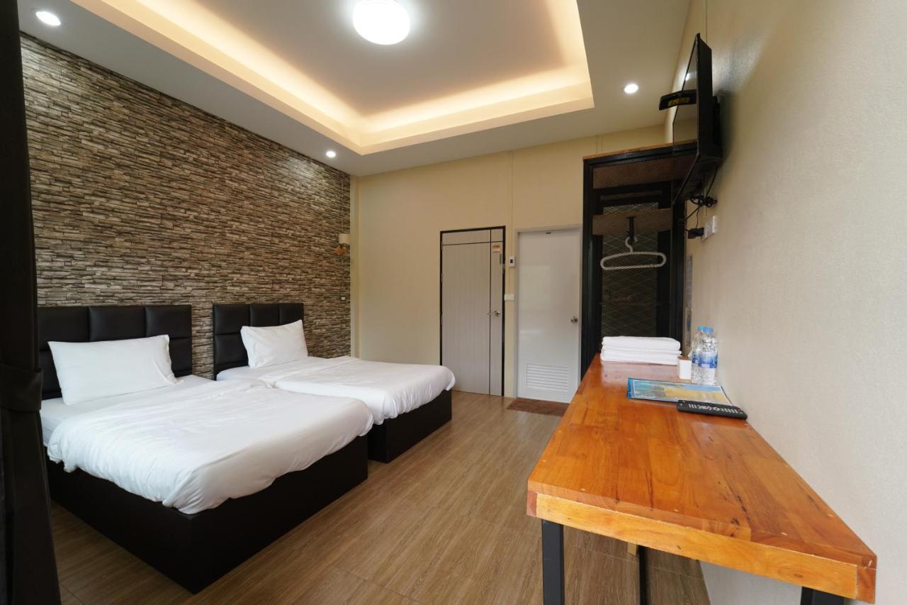 Hostel Chillax Khaosok - Sha Certified