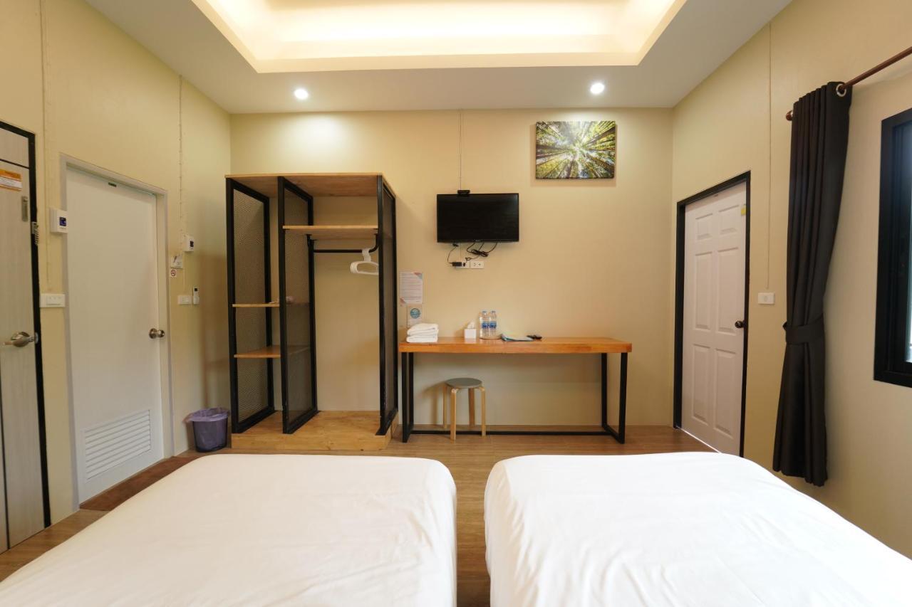 Hostel Chillax Khaosok - Sha Certified