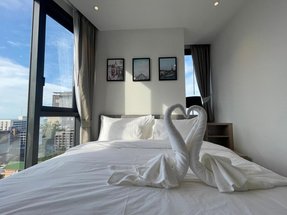 The Edge Aparthotel *