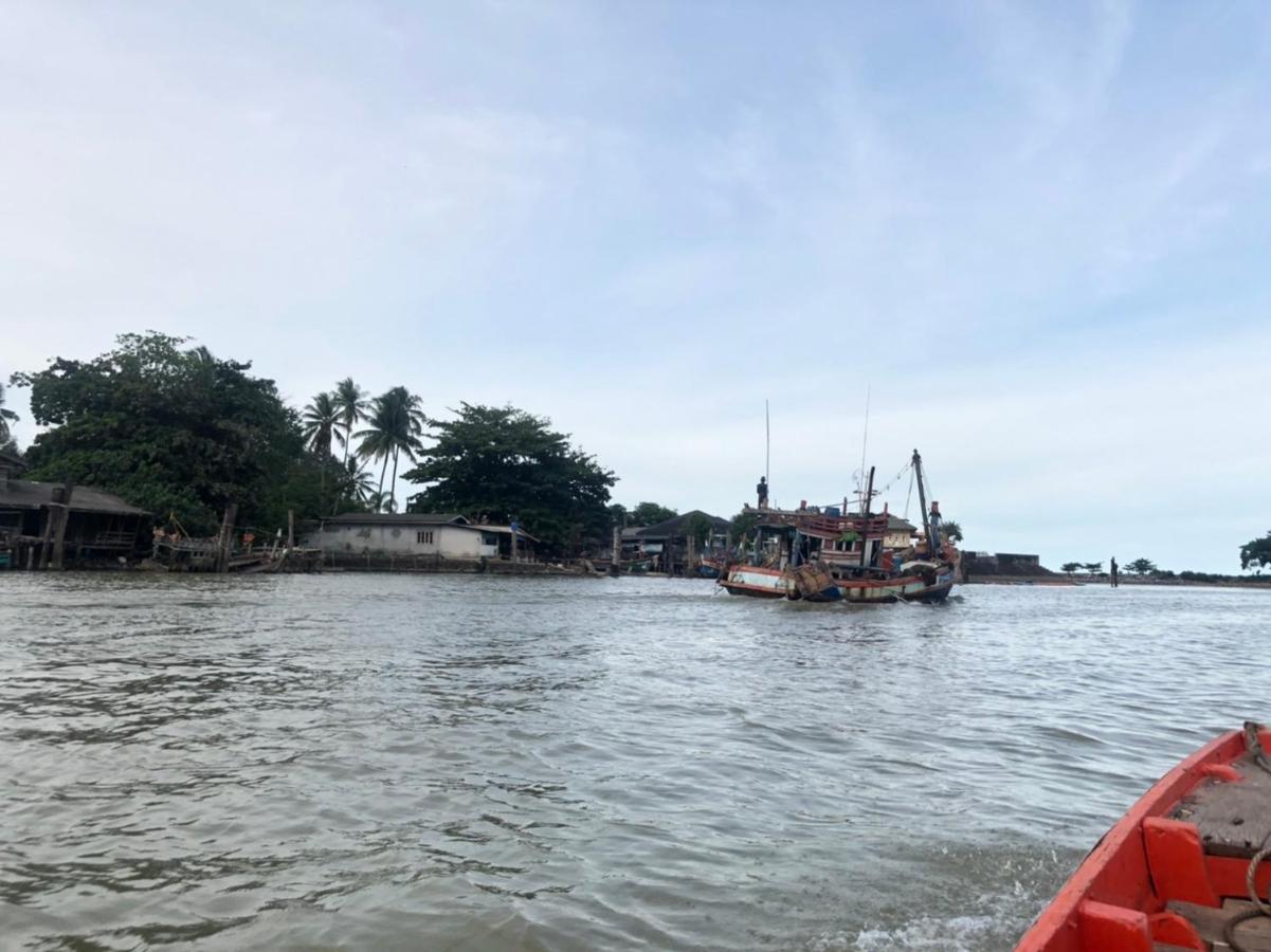 Chaiyai River Front Hotel Sichon