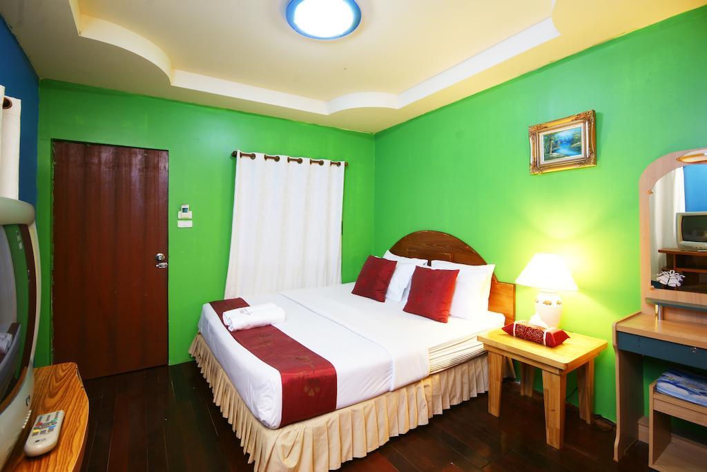 Hotel The Four