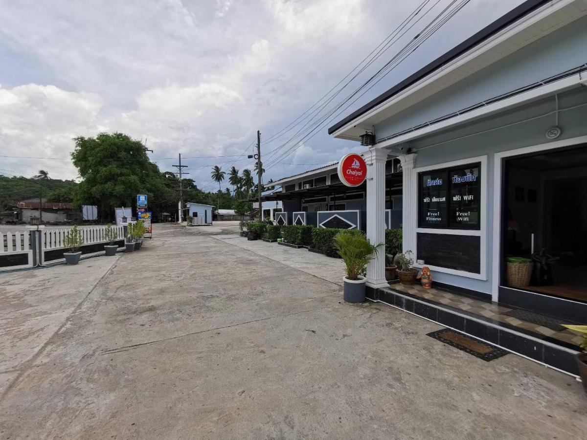 Chaiyai River Front Hotel