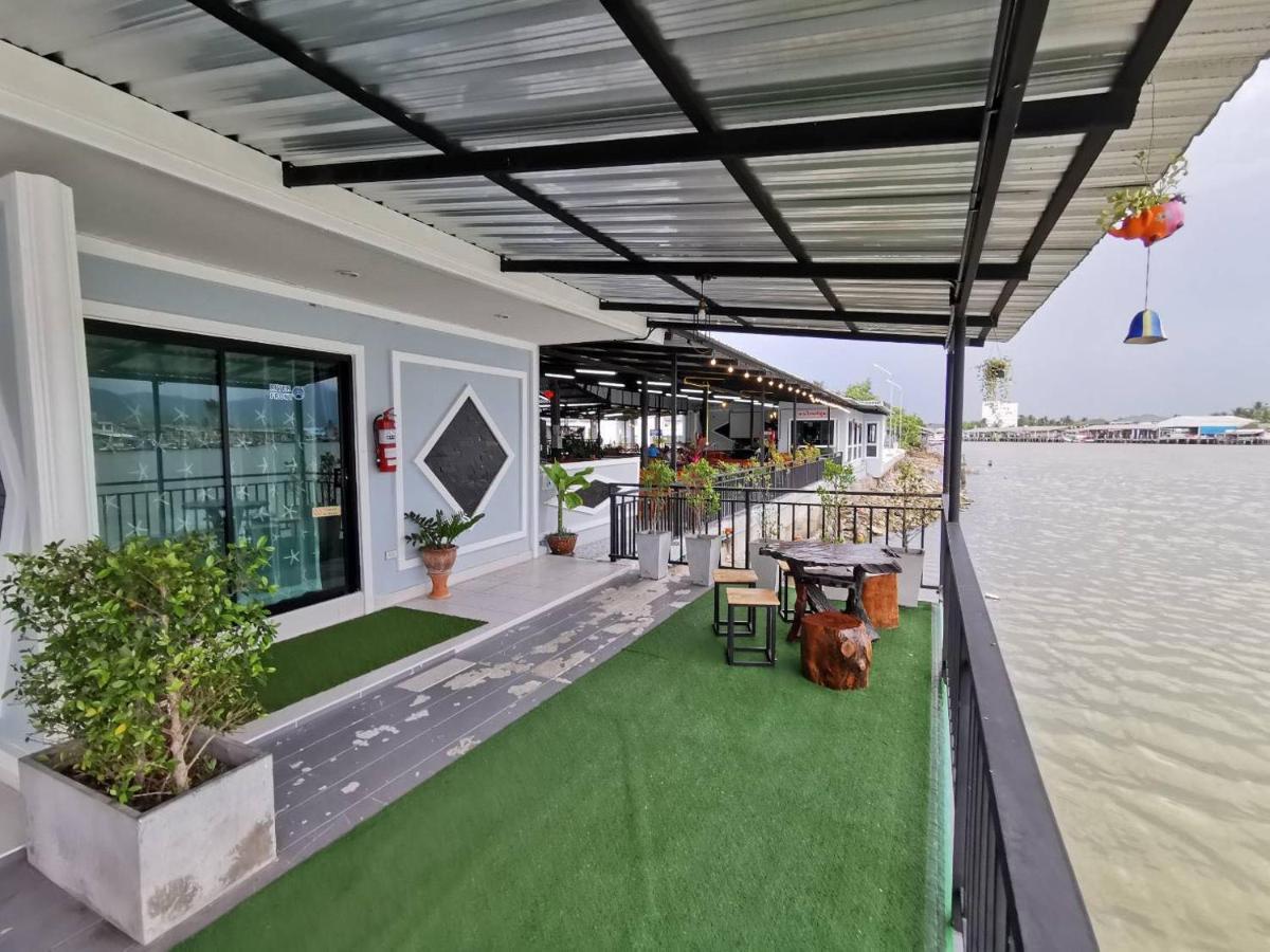Chaiyai River Front 4* Sichon