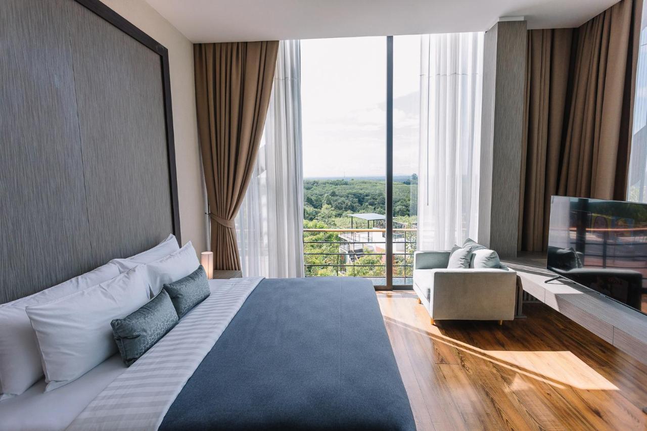 Sky View Luxury Pool - Sha Surat Thani