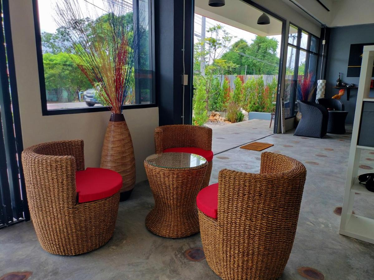 Sunset And Bar Resort