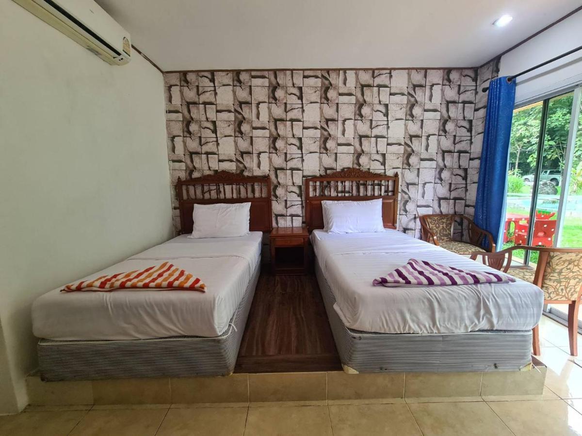 Phutawan Resort Chai Badan
