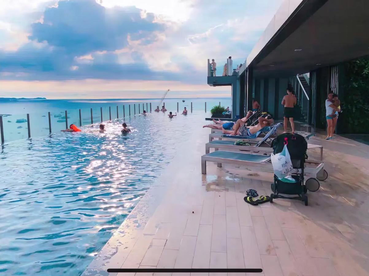 Next To The & Centrally Located, Near Apartamento Pattaya