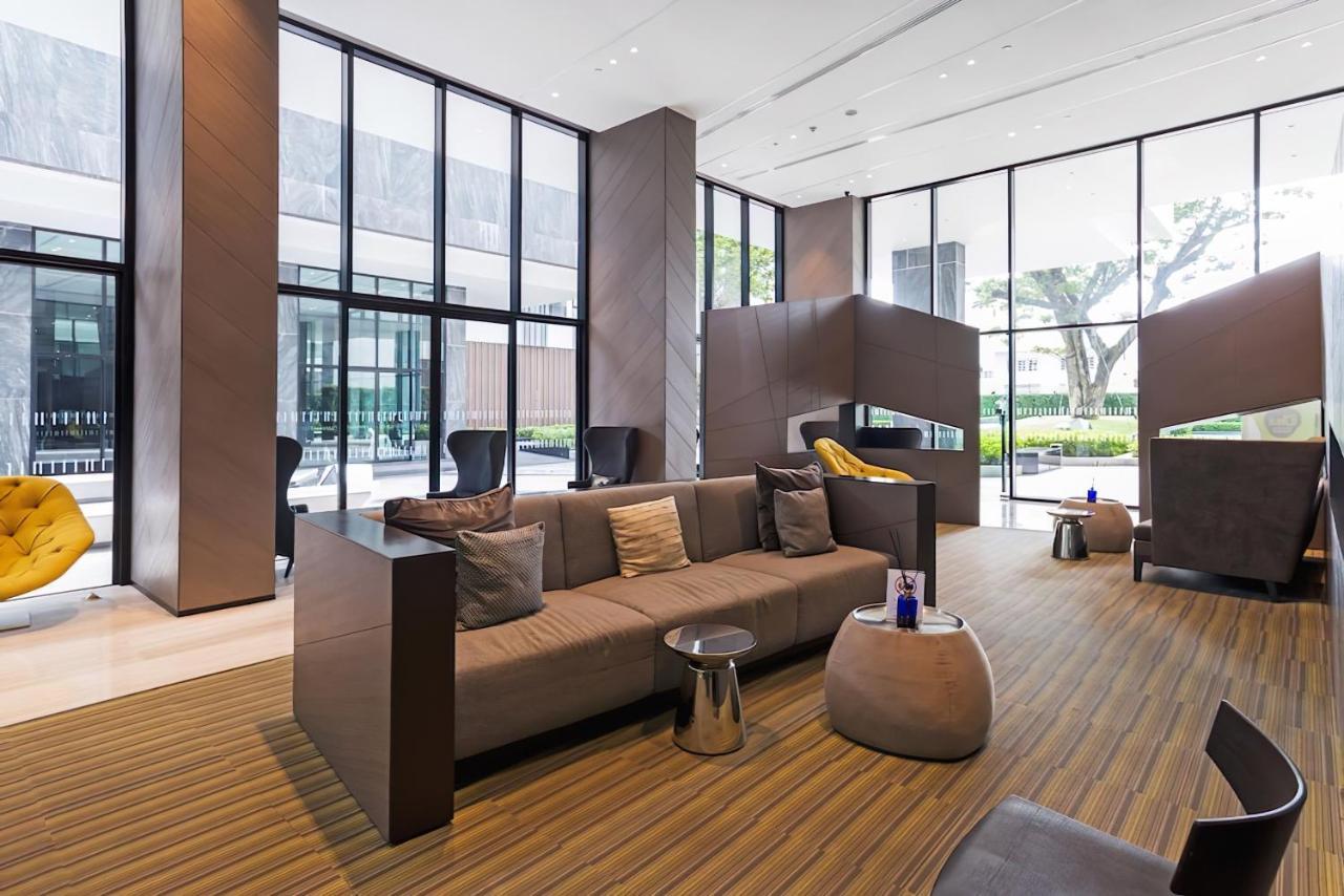 Apartamento Next To The & Centrally Located, Near *