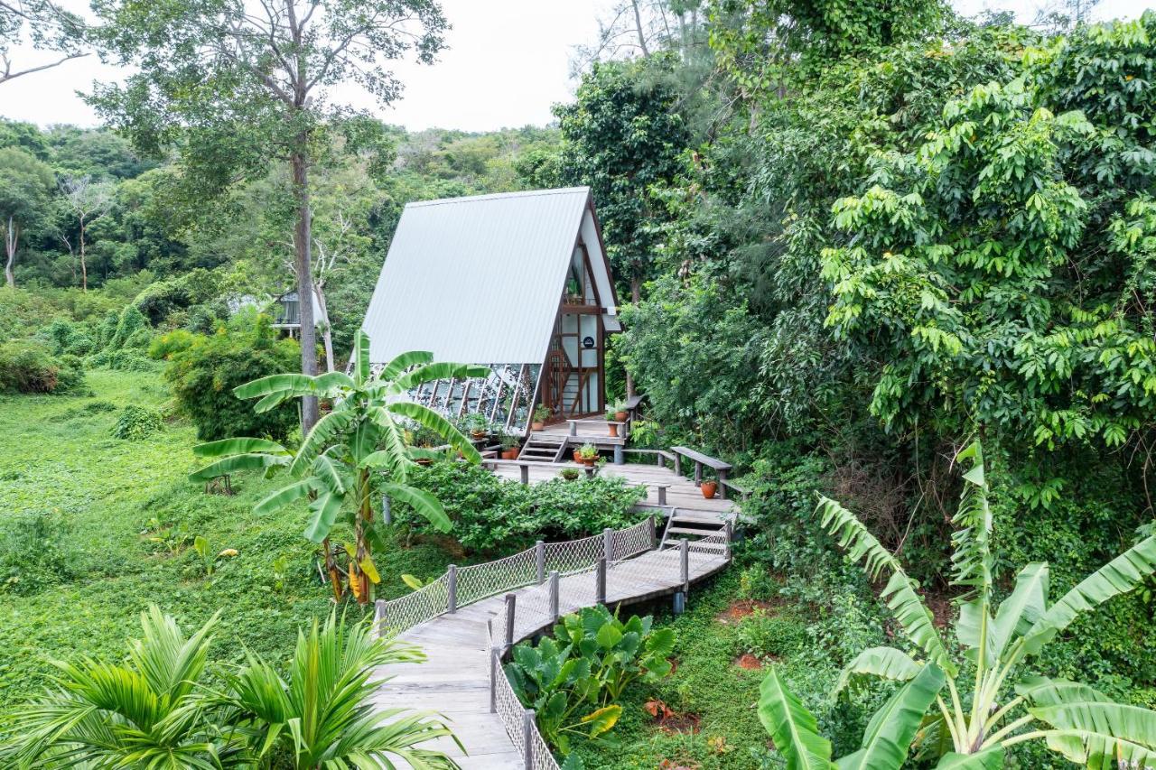 Baan Ploy Sea