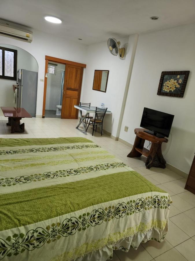 Happy Valley Pattaya Aparthotel 2*