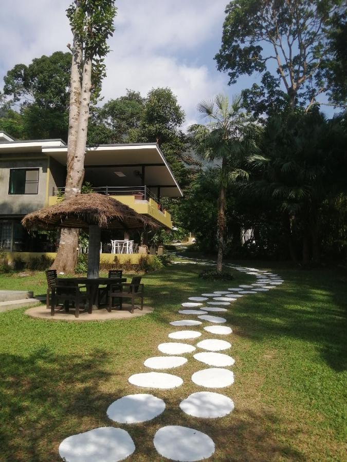 Lazy Republique Resort 3*