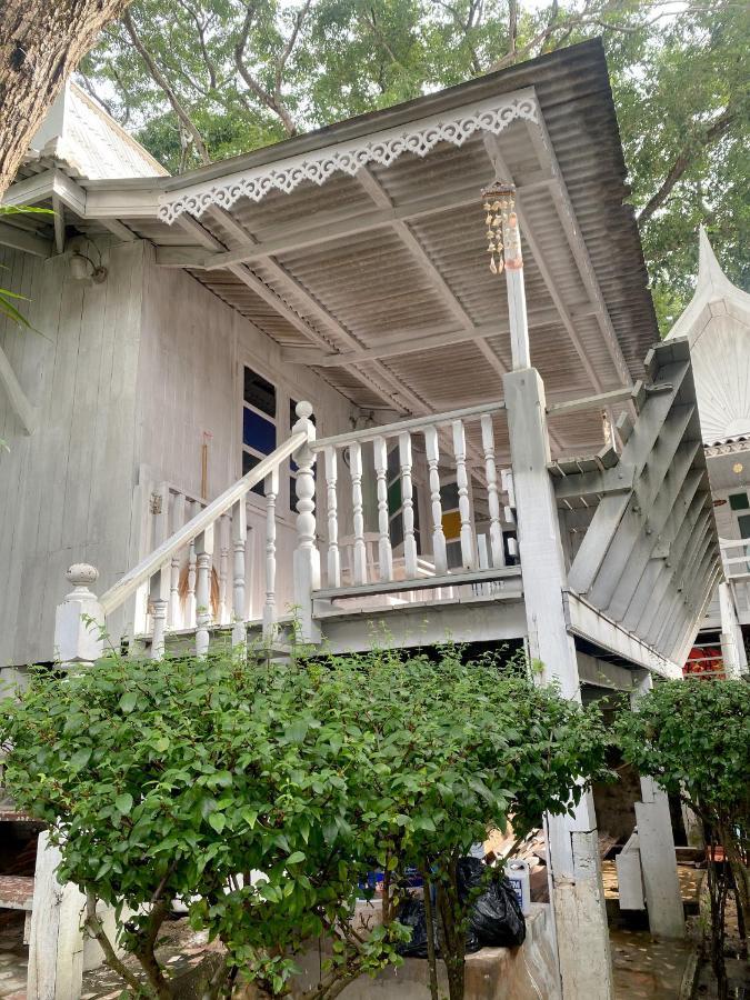 Banthaisangthain Resort Koh Samet