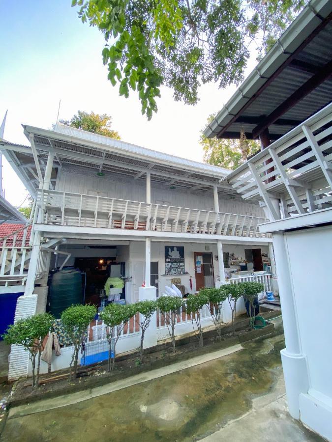 Banthaisangthain Koh Samet