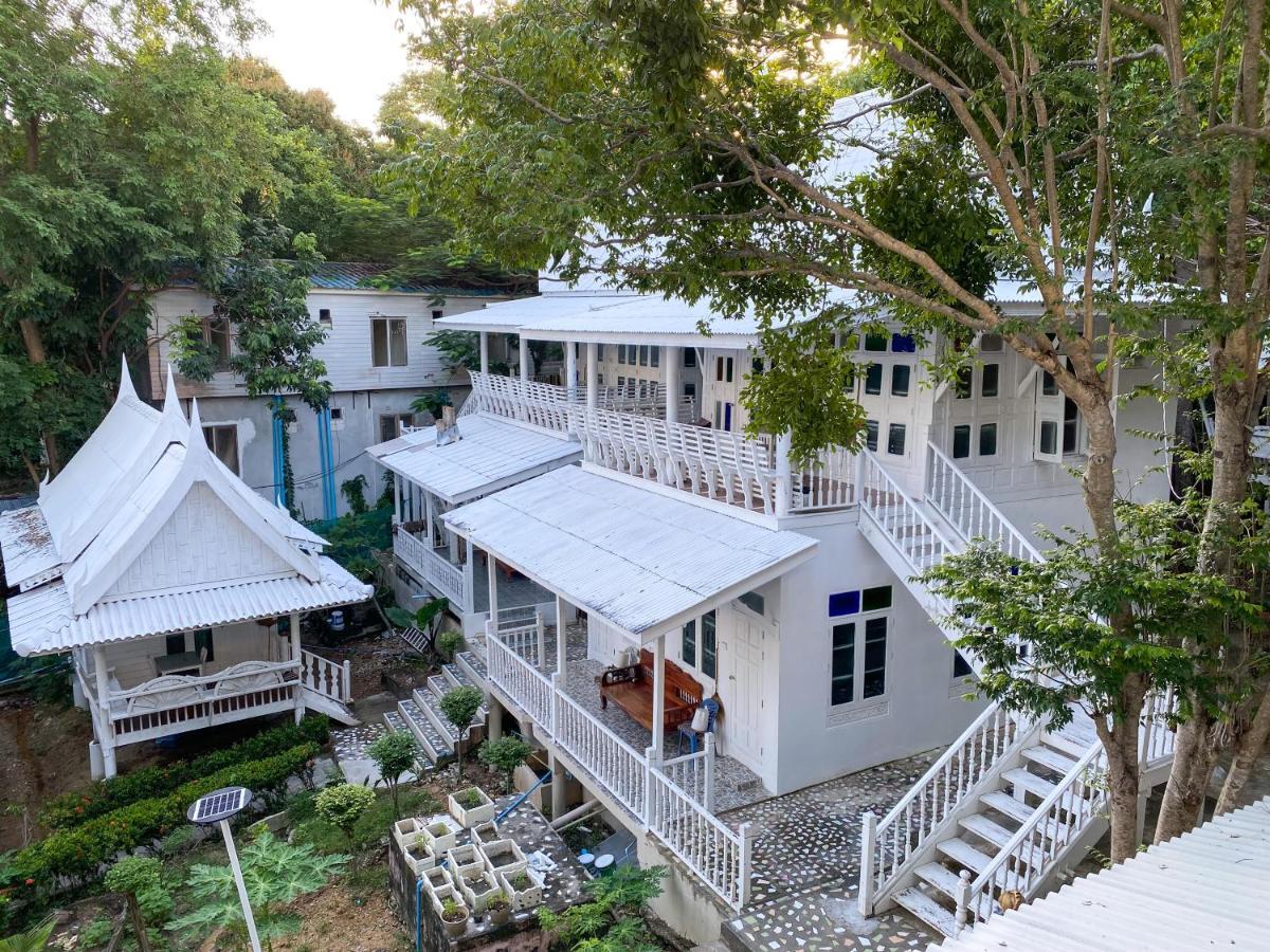 Resort Banthaisangthain Koh Samet