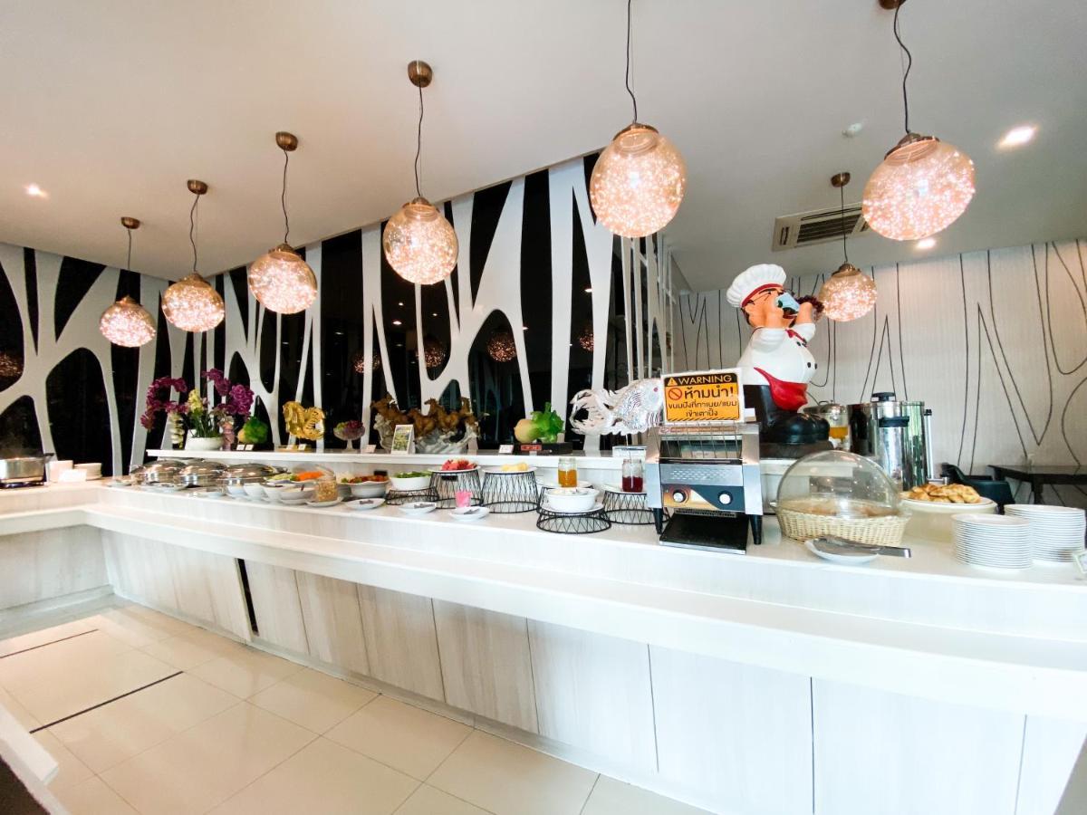 Hotel Grand Hill And Nakhon Sawan
